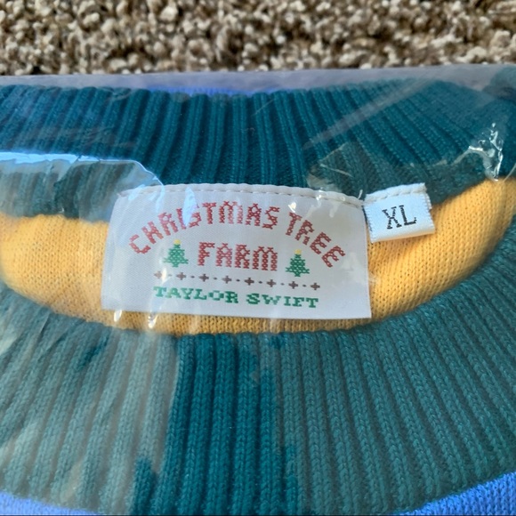 NEW Taylor Swift Christmas Tree Farm Sweater - Picture 7 of 9